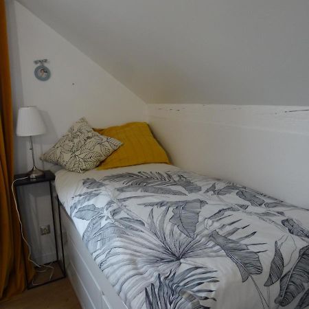 Maison D'Hotes Les Roses Tremieres Сакле Екстериор снимка